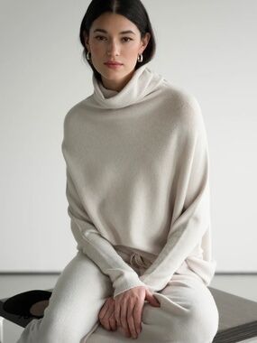 NWOT JAKI LONDON Asymmetric Draped Roll Neck Beige Italian Knit Sweater S/M